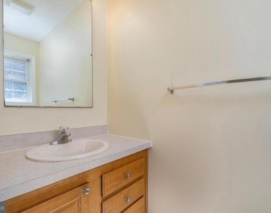 231 S Main Street - Photo Thumbnail 2