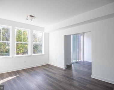43 Princeton Hightstown Rd - Photo Thumbnail 6