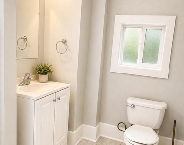 227 N Main Street - Photo Thumbnail 6