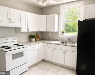 227 N Main Street - Photo Thumbnail 4