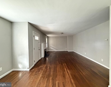 10 Webster Avenue - Photo Thumbnail 2