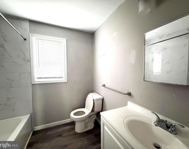 10 Webster Avenue - Photo Thumbnail 17