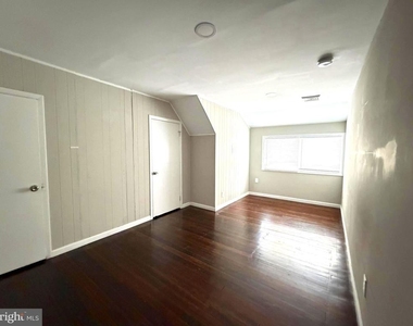 10 Webster Avenue - Photo Thumbnail 11