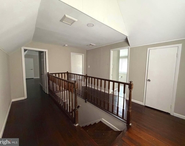 10 Webster Avenue - Photo Thumbnail 1