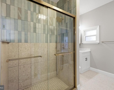 123 Berkley Square - Photo Thumbnail 1