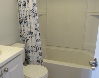 3010 Philadelphia Avenue - Photo Thumbnail 13