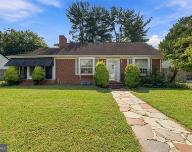 620 N Pinehurst Avenue - Photo Thumbnail 27