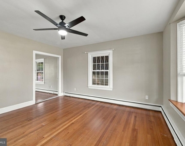 620 N Pinehurst Avenue - Photo Thumbnail 6