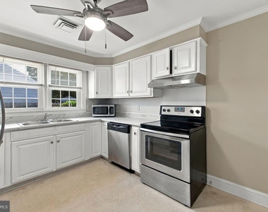 620 N Pinehurst Avenue - Photo Thumbnail 15