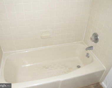 23337 Red Oak Court - Photo Thumbnail 14