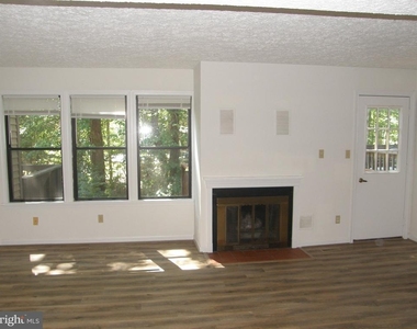 23337 Red Oak Court - Photo Thumbnail 8