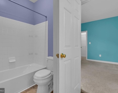 7813 Kilcroney Court - Photo Thumbnail 27