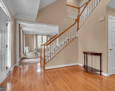 7813 Kilcroney Court - Photo Thumbnail 3