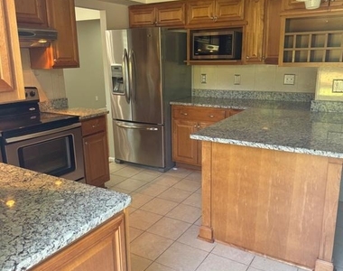 8931 Bluffwood Court - Photo Thumbnail 22