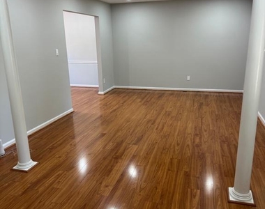 8931 Bluffwood Court - Photo Thumbnail 32