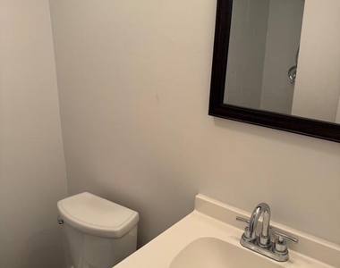 8931 Bluffwood Court - Photo Thumbnail 20