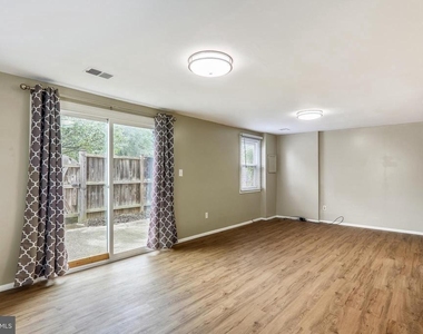 81 Watkins Park Drive - Photo Thumbnail 13