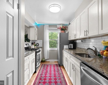 81 Watkins Park Drive - Photo Thumbnail 5