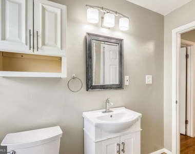 81 Watkins Park Drive - Photo Thumbnail 16
