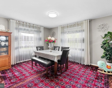81 Watkins Park Drive - Photo Thumbnail 3