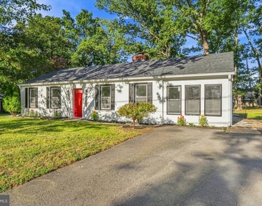 12807 Jackson Drive - Photo Thumbnail 3