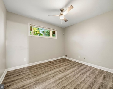 12807 Jackson Drive - Photo Thumbnail 9