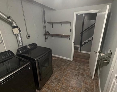 8458 Snowden Oaks Place - Photo Thumbnail 17
