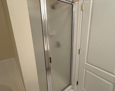 5618 Lanier Avenue - Photo Thumbnail 15