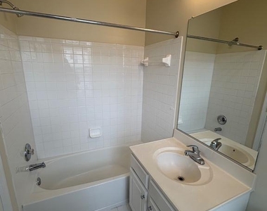 5618 Lanier Avenue - Photo Thumbnail 20