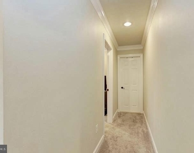 3406 39th Avenue - Photo Thumbnail 15