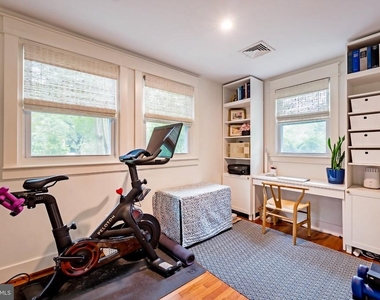 4115 Denfeld Avenue - Photo Thumbnail 13