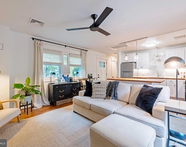 4115 Denfeld Avenue - Photo Thumbnail 17