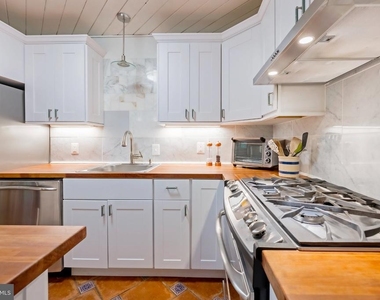 4115 Denfeld Avenue - Photo Thumbnail 20