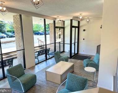 4 Monroe Street - Photo Thumbnail 4