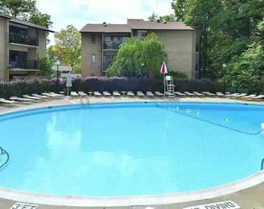 4 Monroe Street - Photo Thumbnail 28