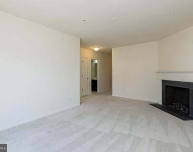 11928 Little Seneca Parkway - Photo Thumbnail 22