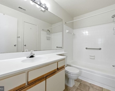 9907 Boysenberry Way - Photo Thumbnail 15