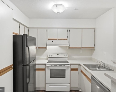 9907 Boysenberry Way - Photo Thumbnail 9