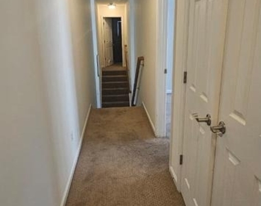 6423 Beechfield Avenue - Photo Thumbnail 25