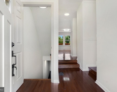 3525 Upper Mill Court - Photo Thumbnail 3