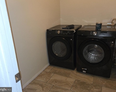 111 Donzen Drive - Photo Thumbnail 15
