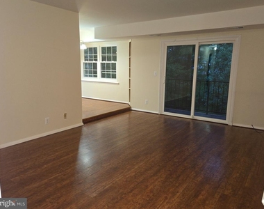 111 Donzen Drive - Photo Thumbnail 3