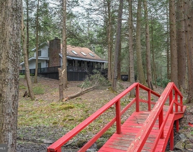 285 Lakeshore Drive - Photo Thumbnail 47