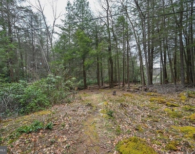 285 Lakeshore Drive - Photo Thumbnail 42