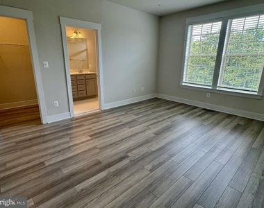 201 Pomegranate Lane - Photo Thumbnail 17