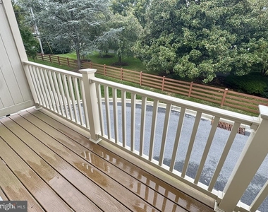 201 Pomegranate Lane - Photo Thumbnail 32