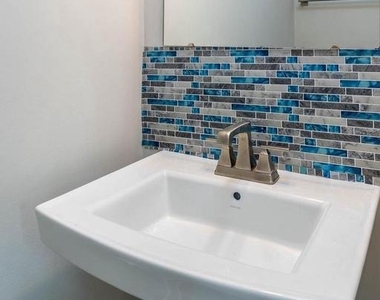 6021 Etterbeek Street - Photo Thumbnail 17