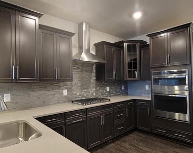 4940 Macdonough Pl - Photo Thumbnail 8