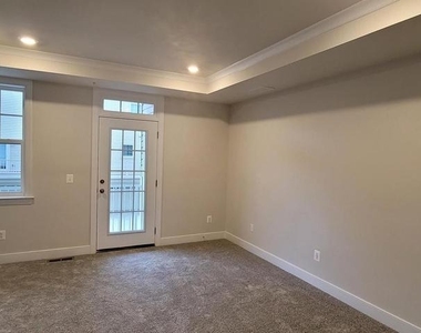 4940 Macdonough Pl - Photo Thumbnail 24