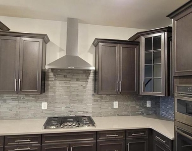 4940 Macdonough Pl - Photo Thumbnail 4